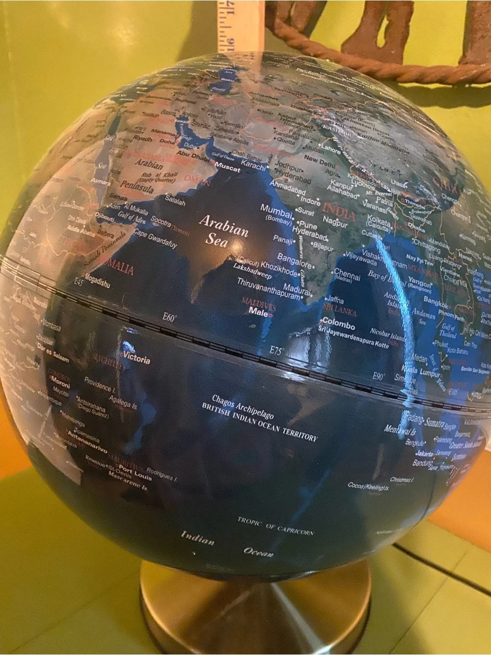 Gentlemen’s Hardware Illuminated Desk Globe